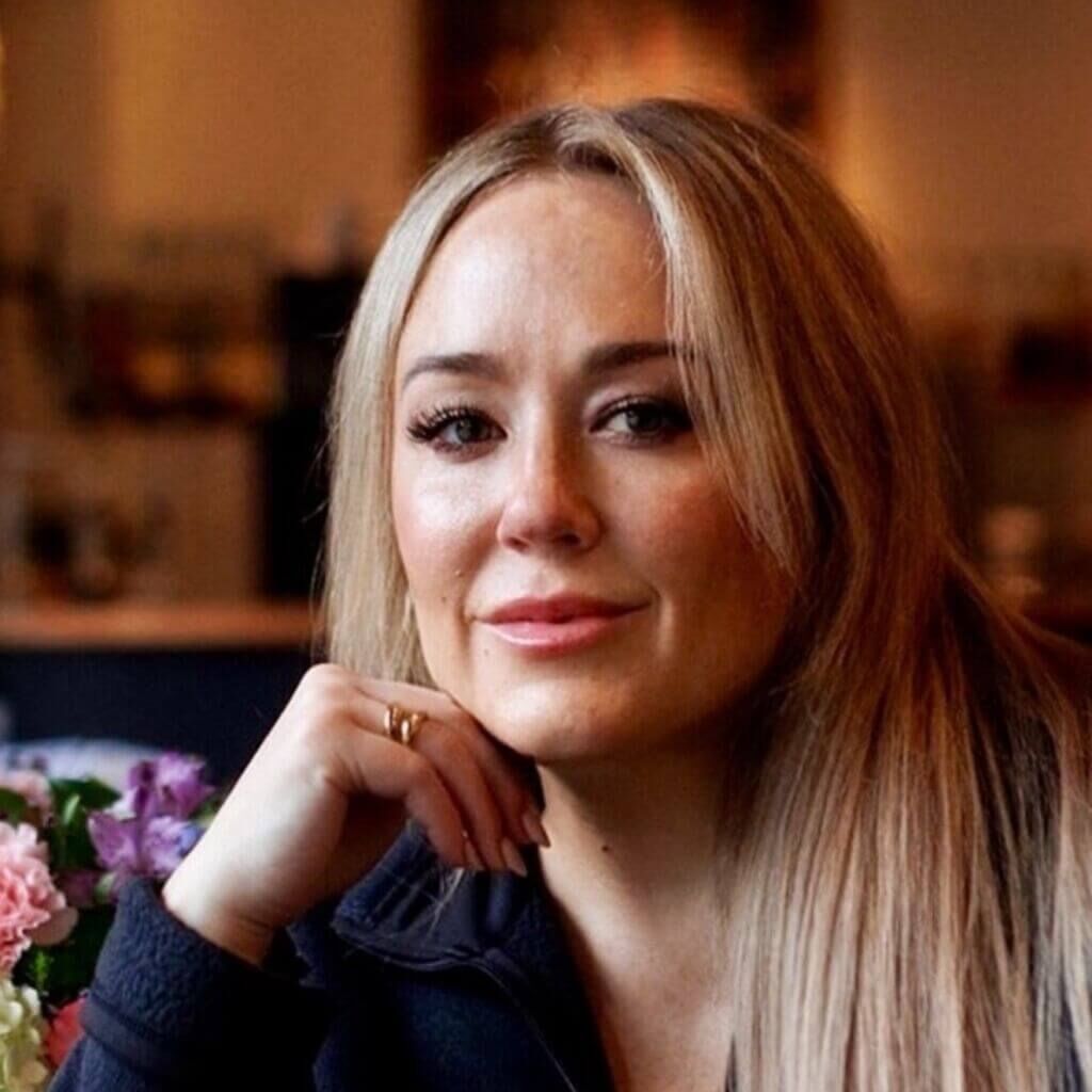 Sherri Blankenship Headshot Square